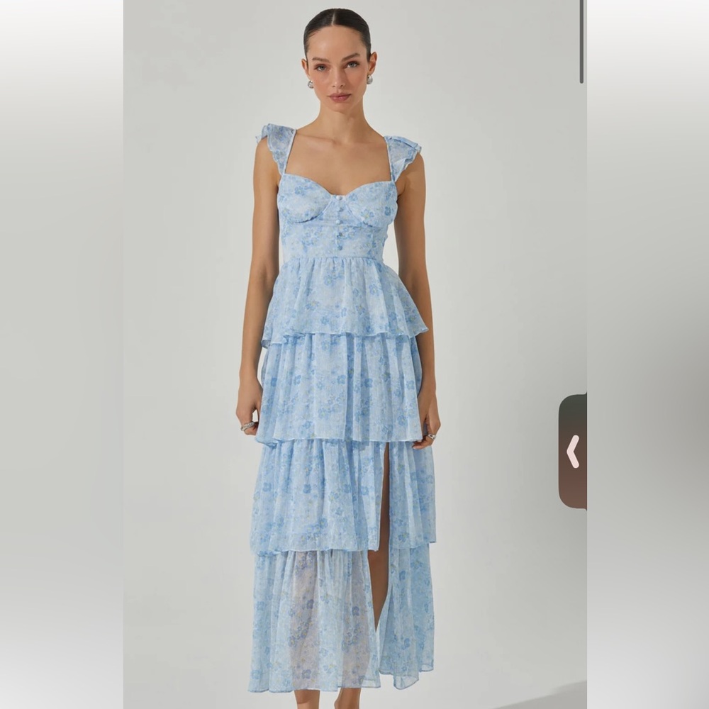 Astr the Label Blue Floral Maxi Dress